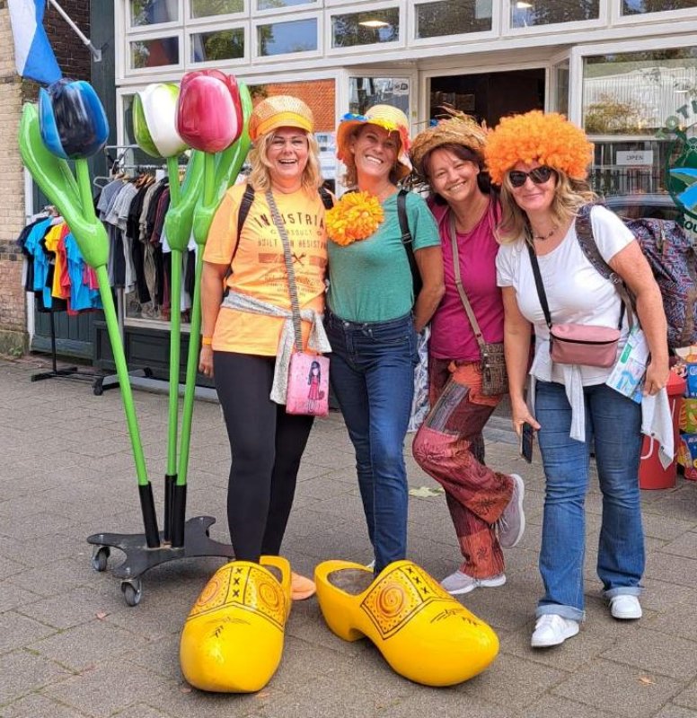 Amsterdam, lale i klompe